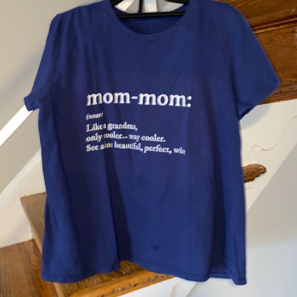 Blue Gildan activewear short sleeve “mom-mom” T-shirt 100% cotton Size XLarge